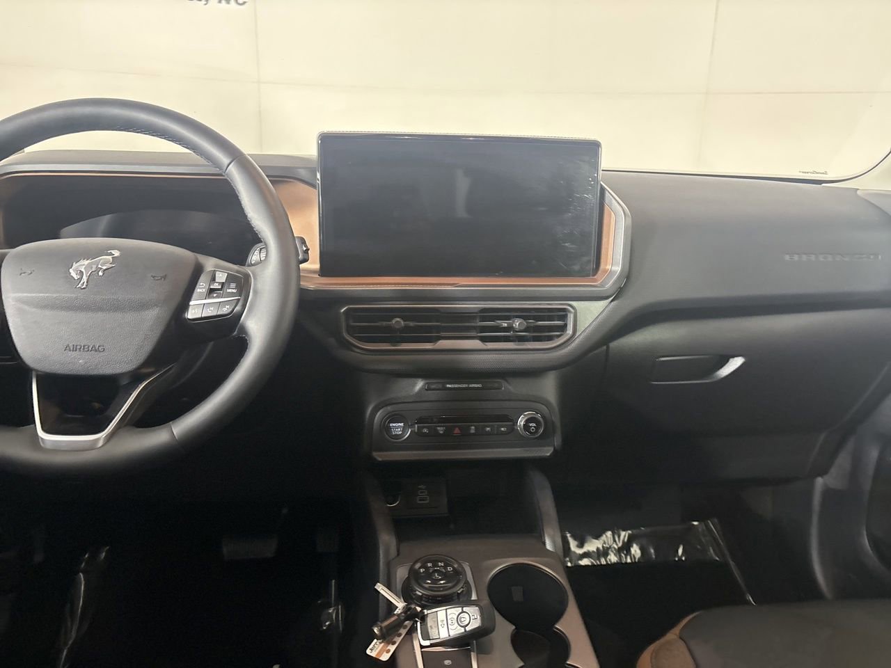 Used 2025 Ford Bronco Sport Outer Banks w/ Outer Banks Tech Package+ AWD/4WD image 19