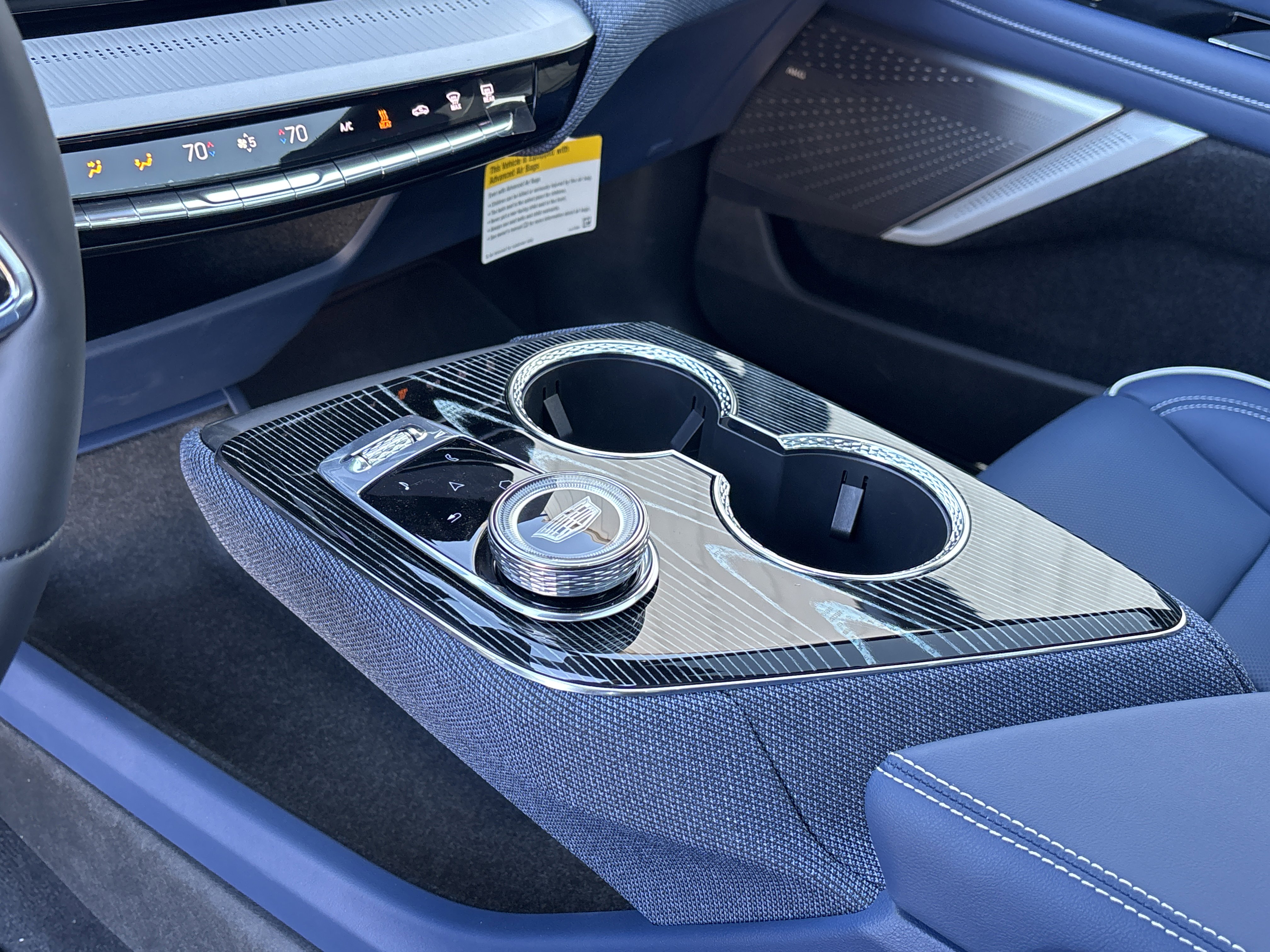 New 2026 Cadillac Optiq Luxury 2 RWD image 25