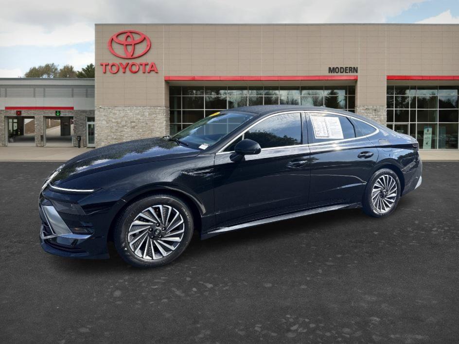 Used 2025 Hyundai Sonata SEL FWD image 3