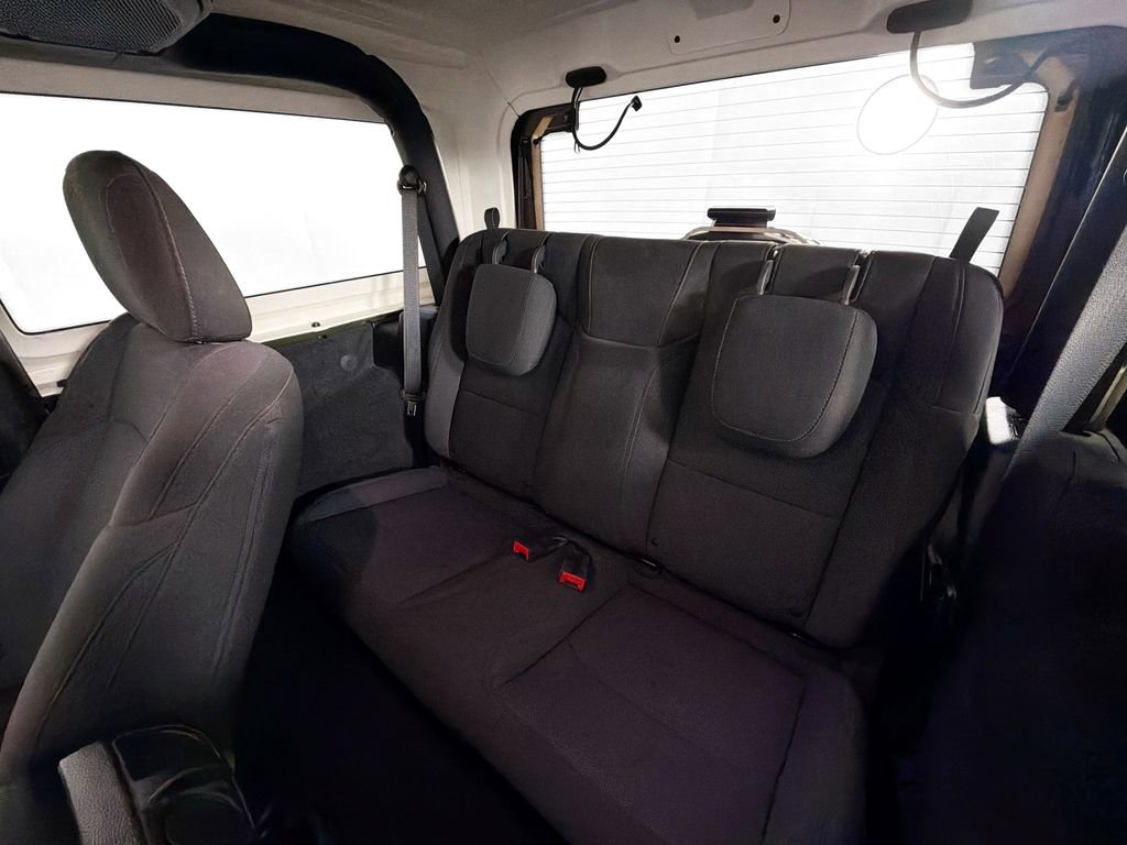 Used 2022 Jeep Wrangler Sport AWD/4WD image 23