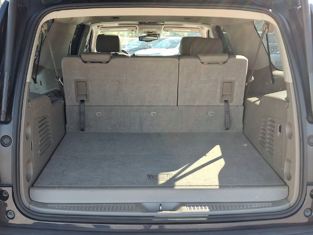 Used 2018 Chevrolet Suburban LT AWD/4WD image 31