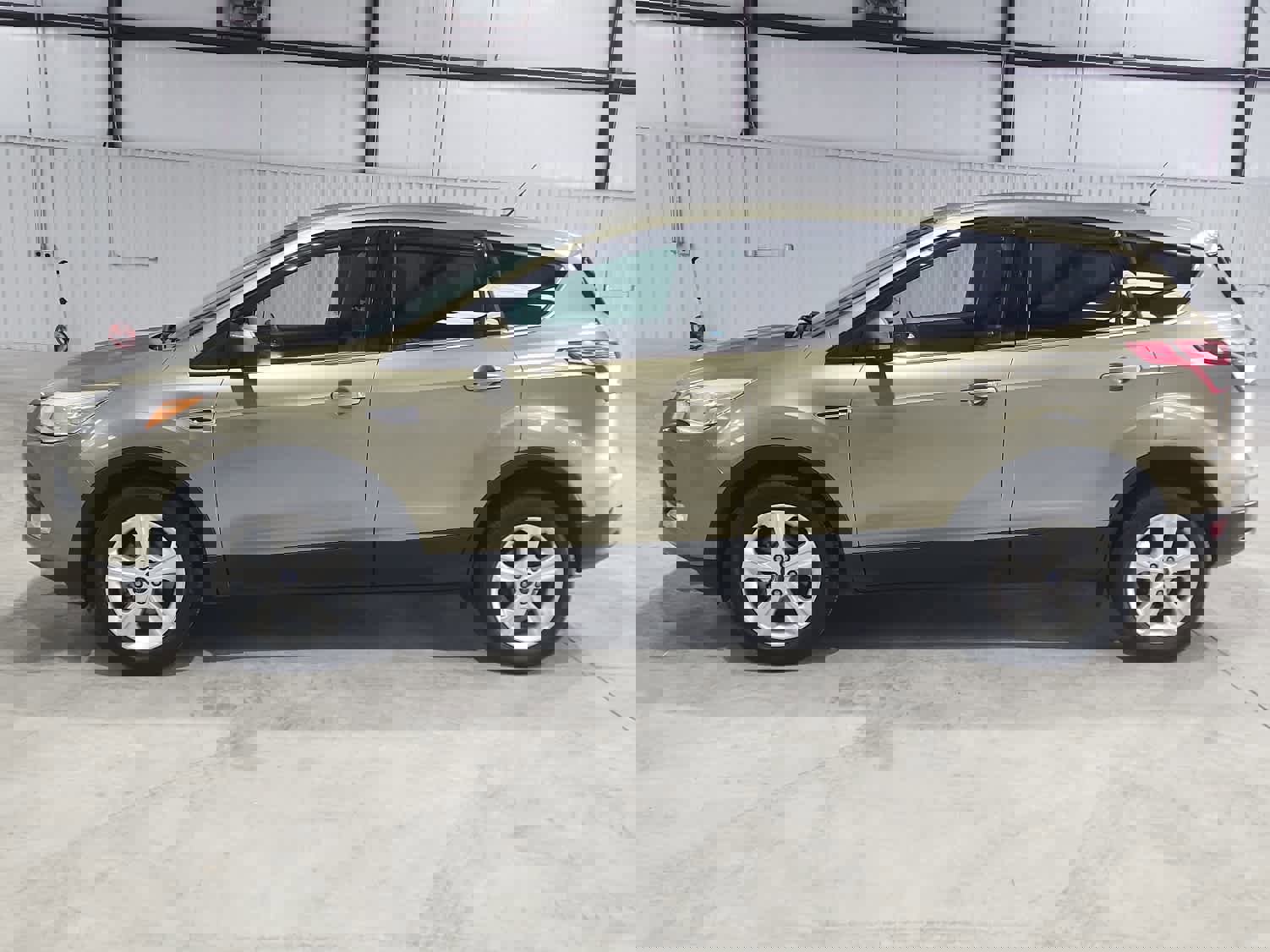 Used 2013 Ford Escape SE image 2