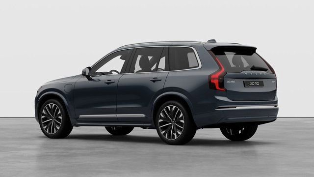 New 2026 Volvo XC90 T8 Ultra w/ Protection Package Premier image 3