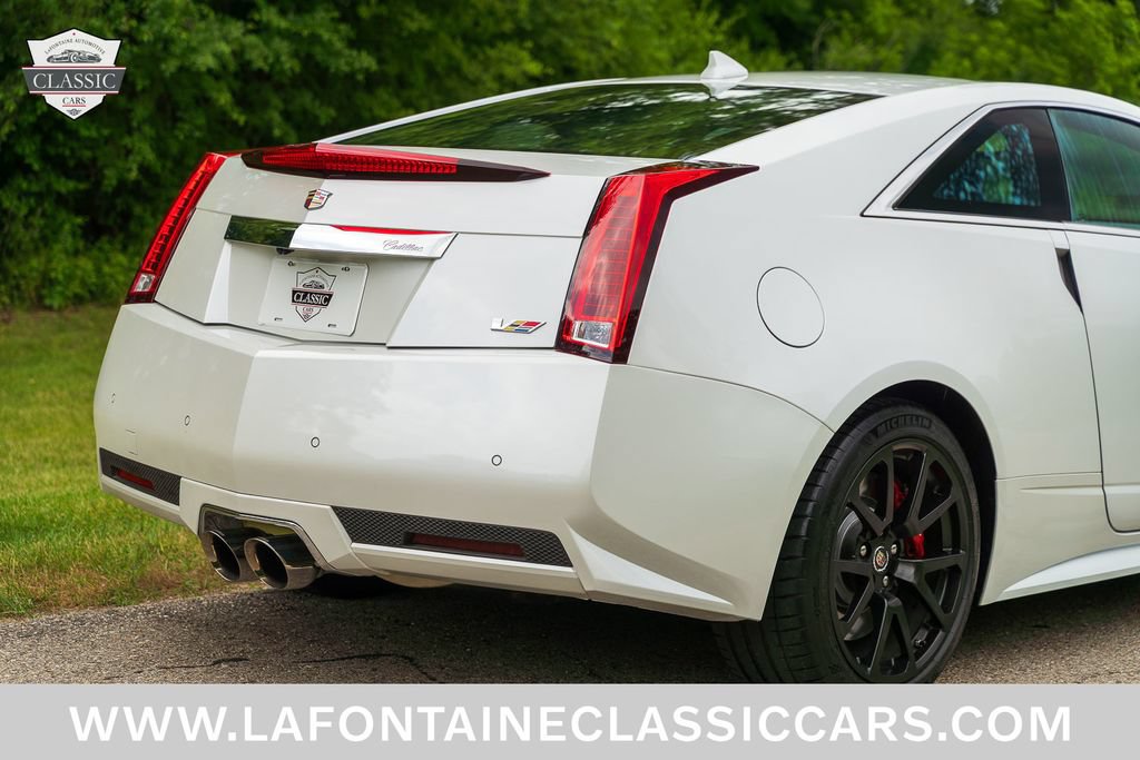 Used 2015 Cadillac CTS V RWD image 35