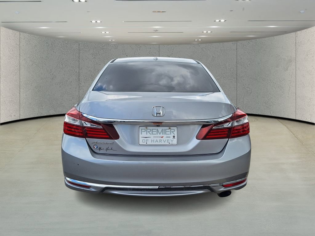 Used 2016 Honda Accord EX image 4