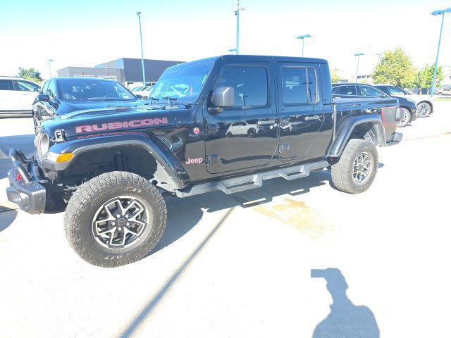 Used 2024 Jeep Gladiator Rubicon w/ Technology Group AWD/4WD image 1