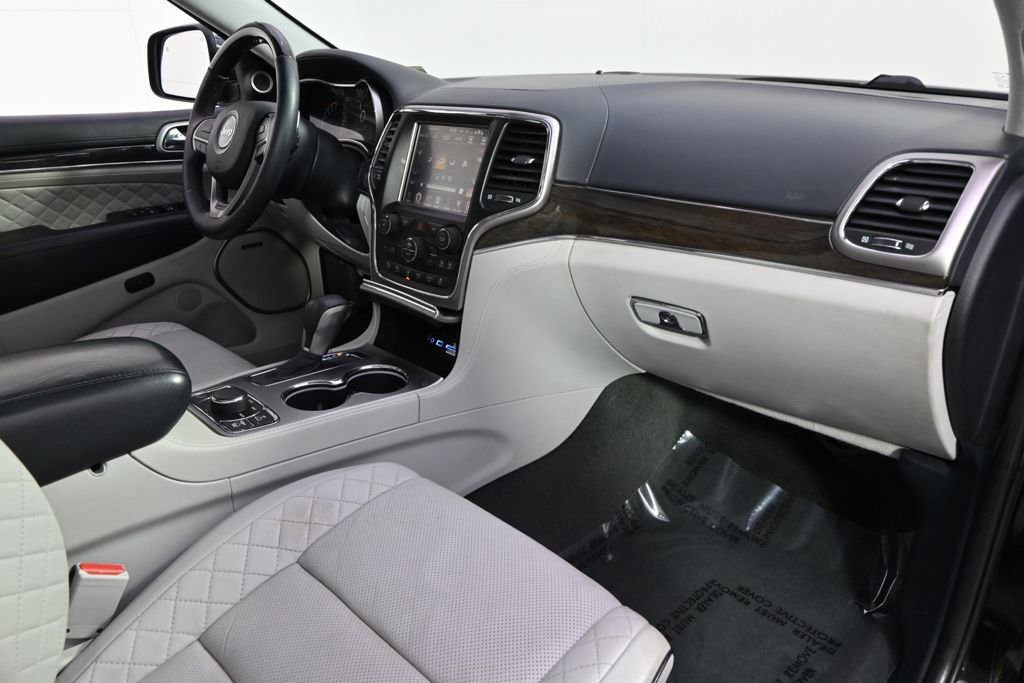 Used 2017 Jeep Grand Cherokee Summit AWD/4WD image 15