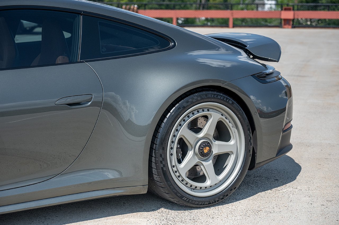 Used 2026 Porsche 911 Carrera GTS RWD image 17