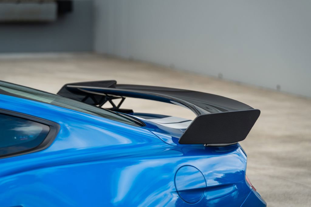 Used 2021 Ford Mustang Shelby GT500 w/ Carbon Fiber Track Pack image 12