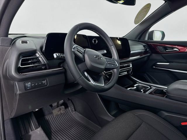 Used 2024 Chevrolet Traverse Z71 w/ LPO, Floor Liner Package image 9