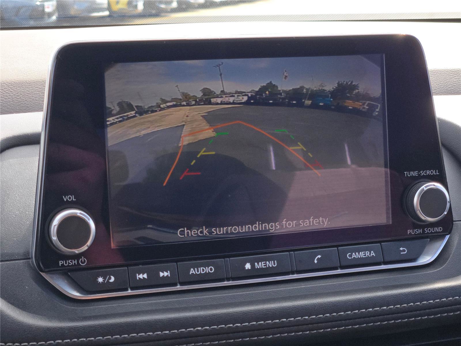 Used 2023 Nissan Rogue SV image 30