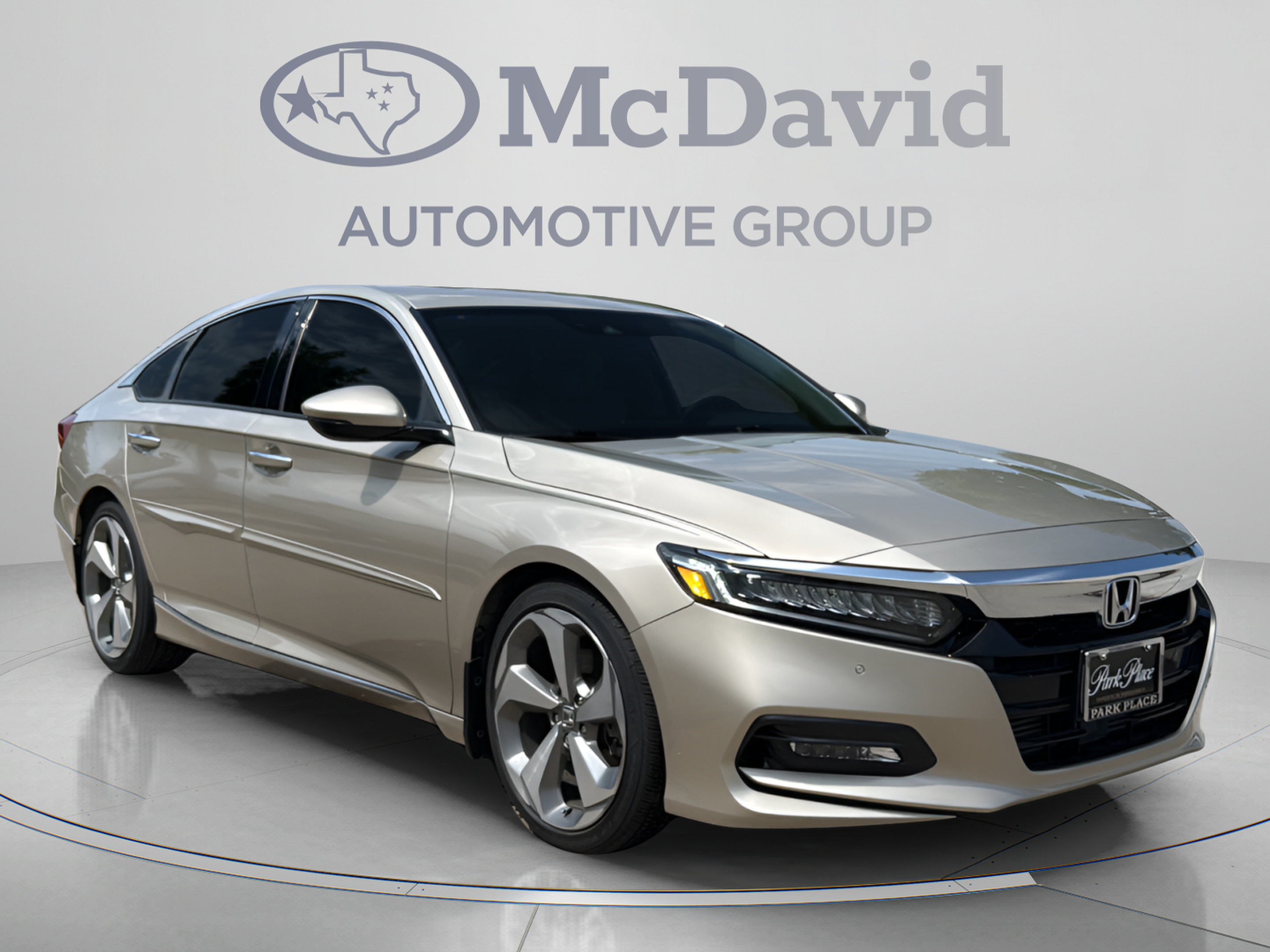 Used 2018 Honda Accord Touring image 8