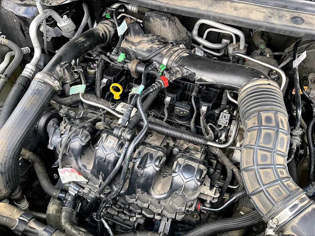 Used 2019 Ford Explorer XLT w/ Equipment Group 202A FWD image 31