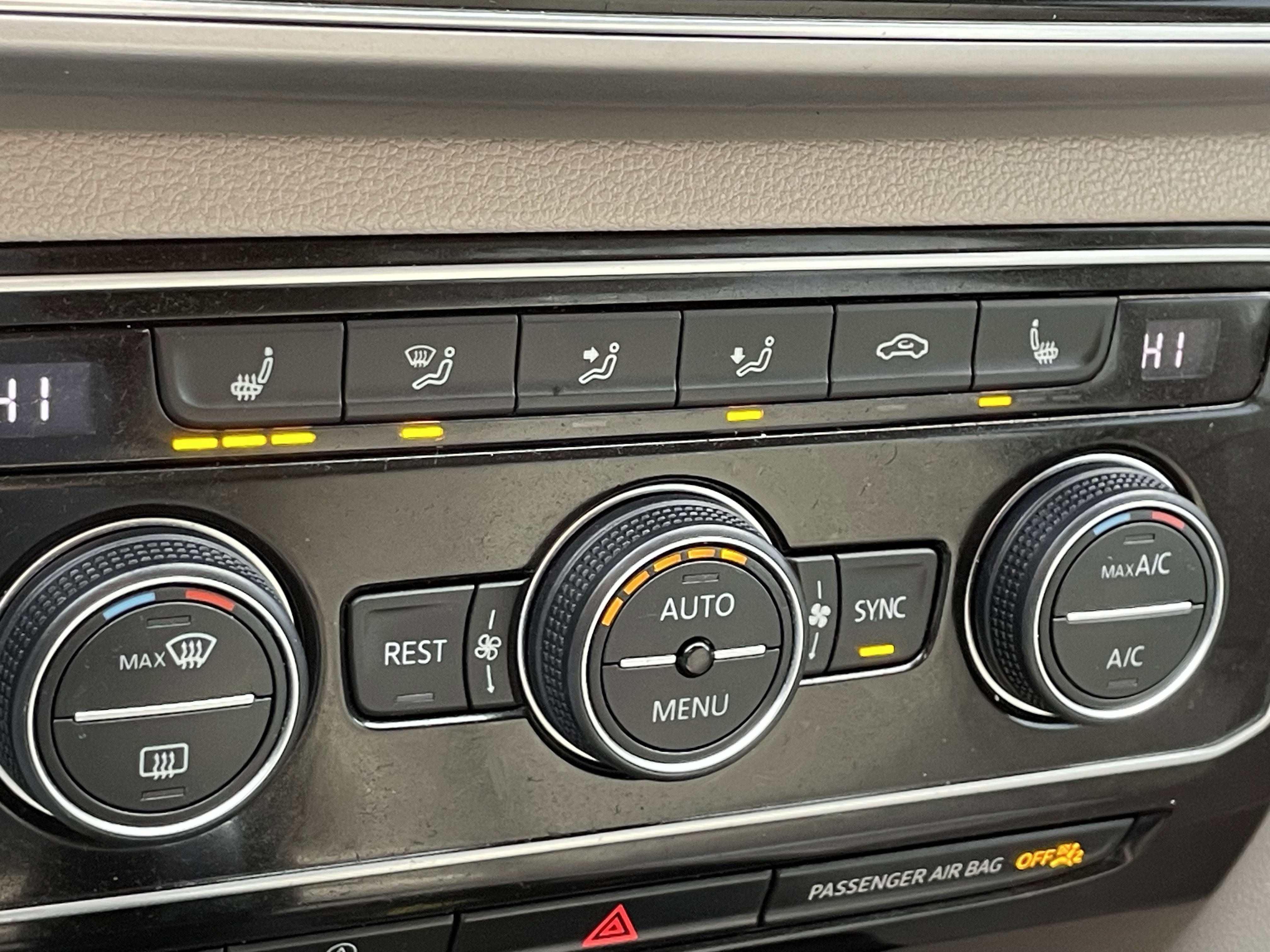 Used 2019 Volkswagen Atlas SEL image 31