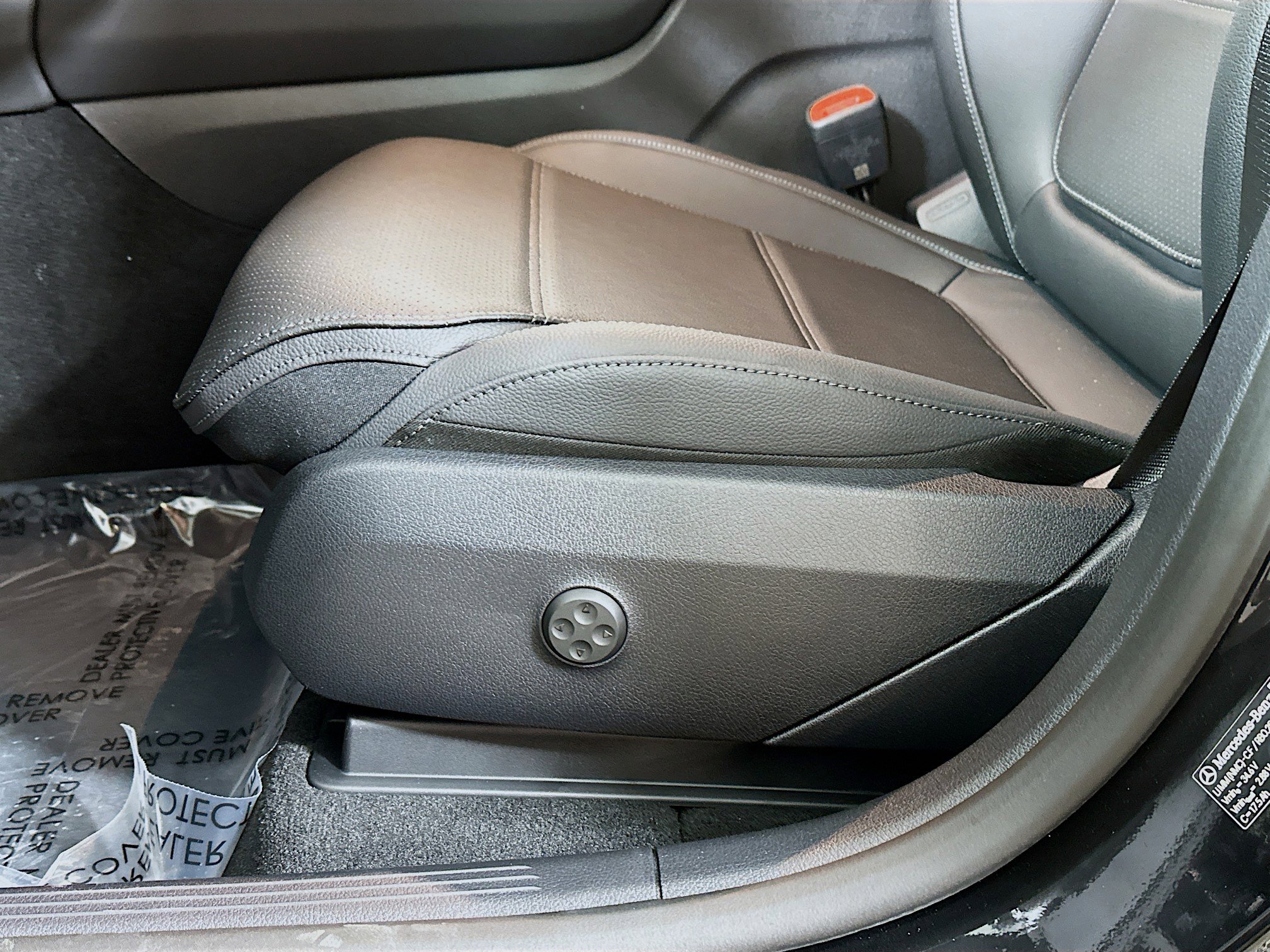 New 2026 Mercedes-Benz GLC 300 4MATIC image 19