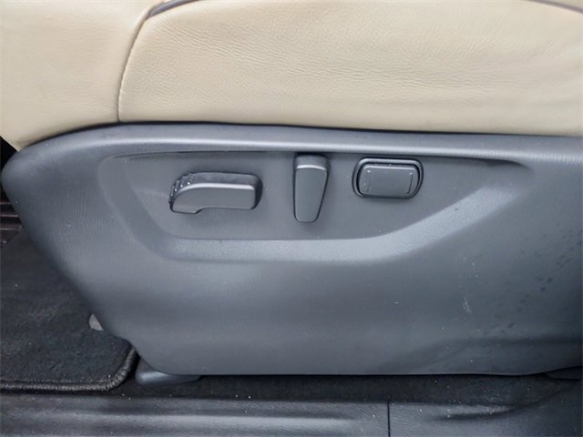 Used 2024 Nissan Armada SL w/ Captain's Chairs Package image 20