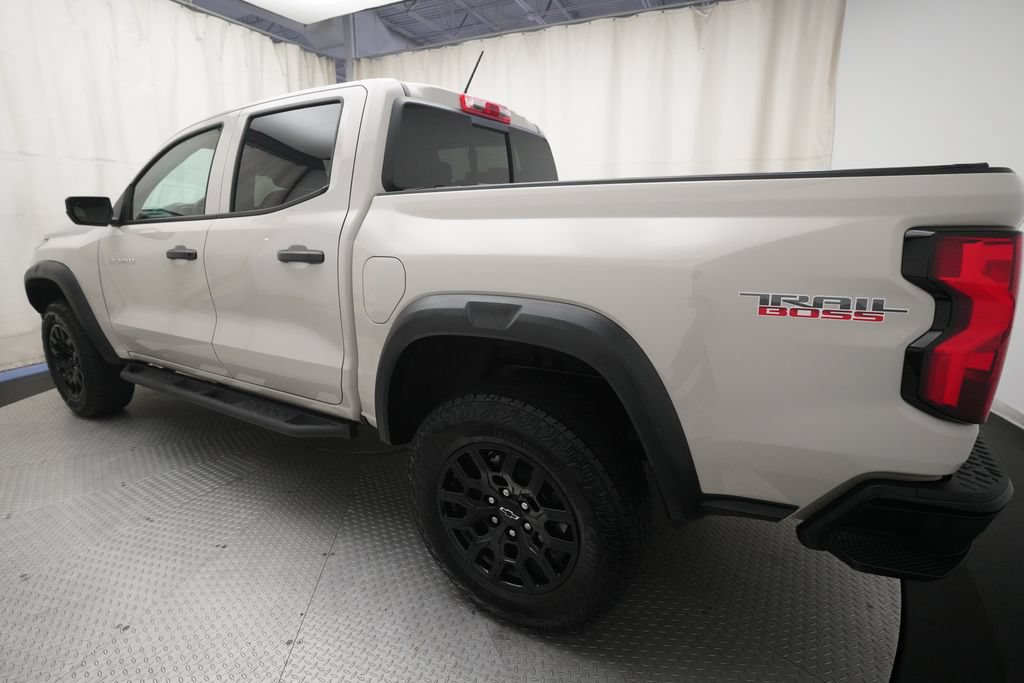 Used 2026 Chevrolet Colorado Trail Boss AWD/4WD image 5