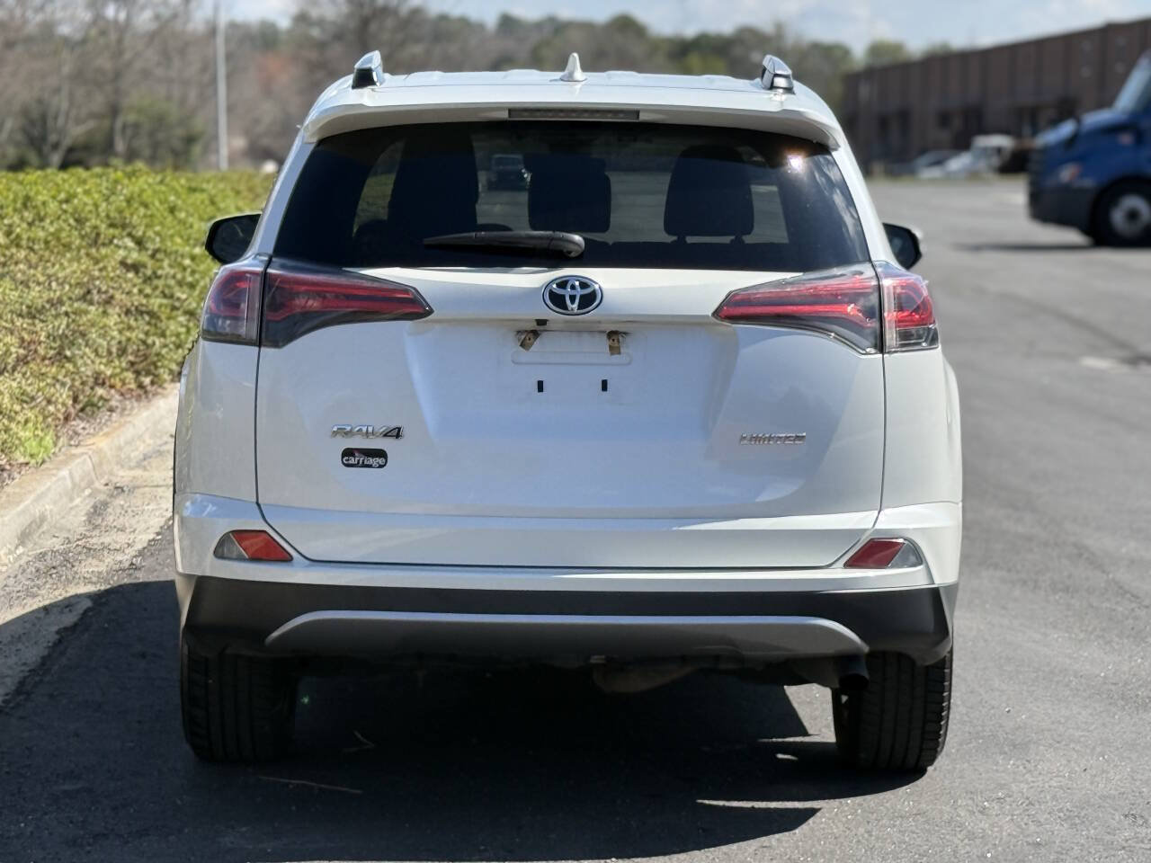 Used 2018 Toyota RAV4 Limited FWD image 5