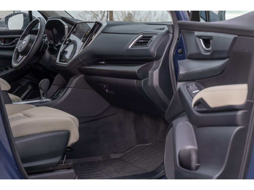 Certified 2025 Subaru Ascent Premium w/ Premium Package image 10