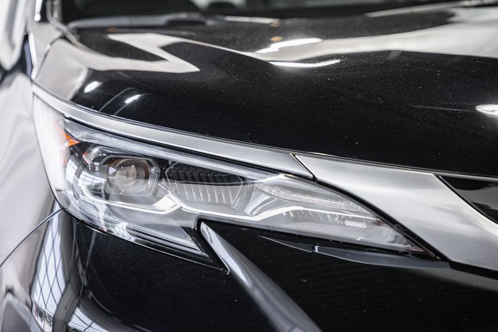 New 2026 Toyota Sienna Platinum image 13