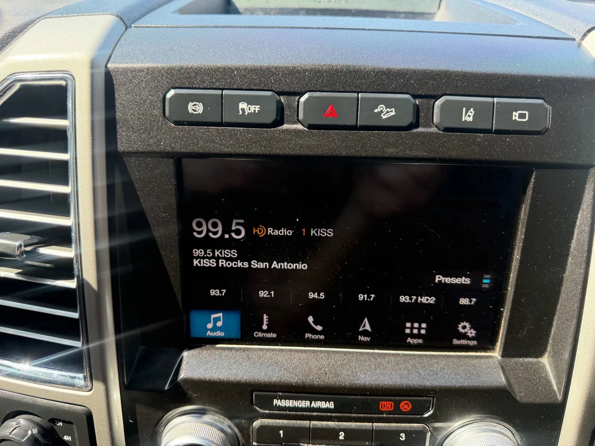 Used 2017 Ford F250 King Ranch w/ King Ranch Ultimate Package AWD/4WD image 23