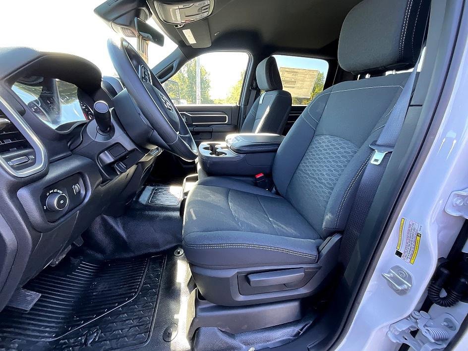 New 2026 RAM 5500 4x4 Crew Cab image 19