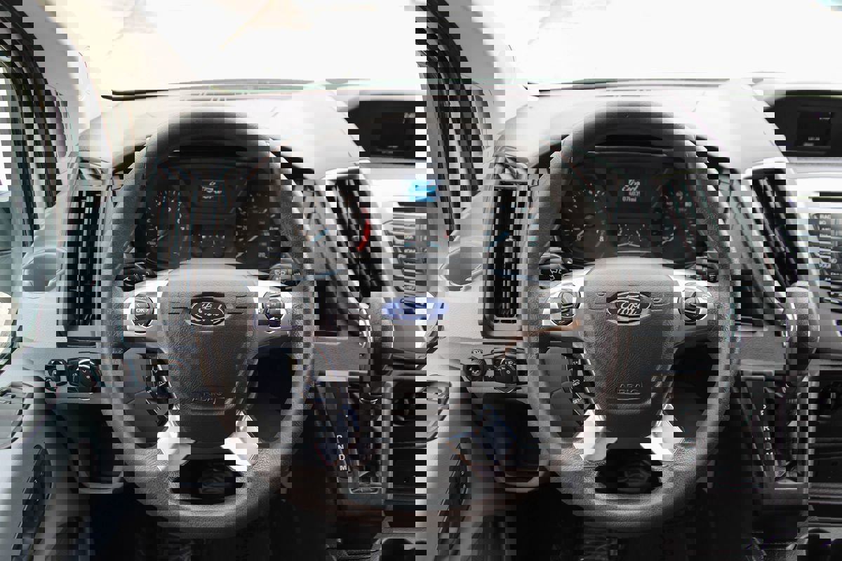 Used 2019 Ford Transit 150 XLT image 27