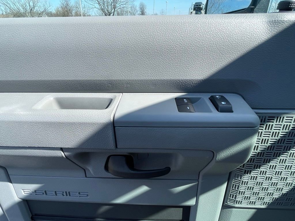 New 2026 Ford E-350 and Econoline 350 Super Duty w/ Power Equipment Group image 47