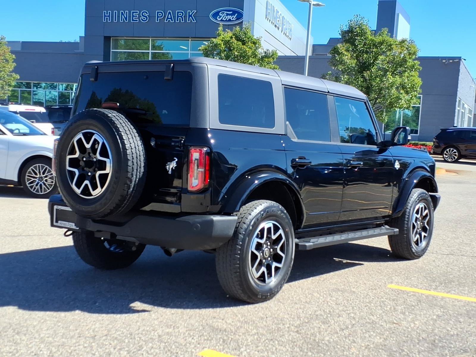 Certified 2024 Ford Bronco Outer Banks AWD/4WD image 7