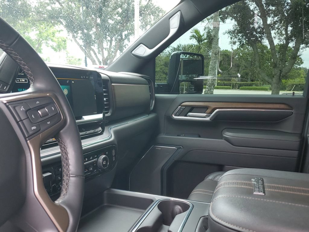 Certified 2024 Chevrolet Silverado 2500 High Country w/ Technology Package AWD/4WD image 22