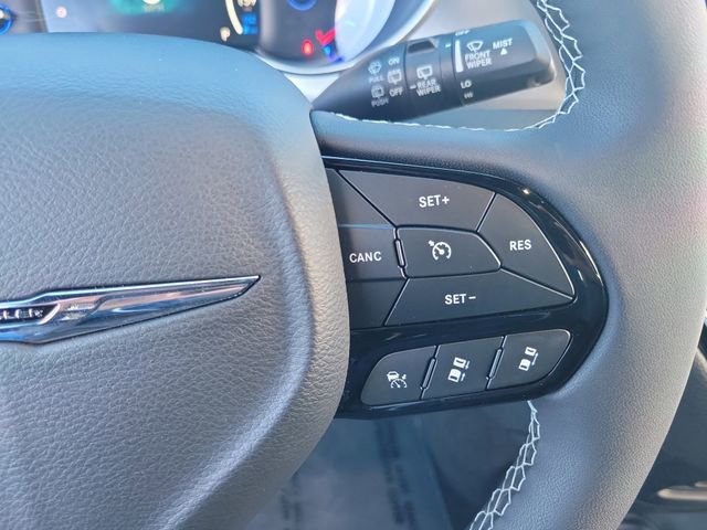 New 2023 Chrysler Pacifica Touring-L w/ S Appearance Package FWD image 23