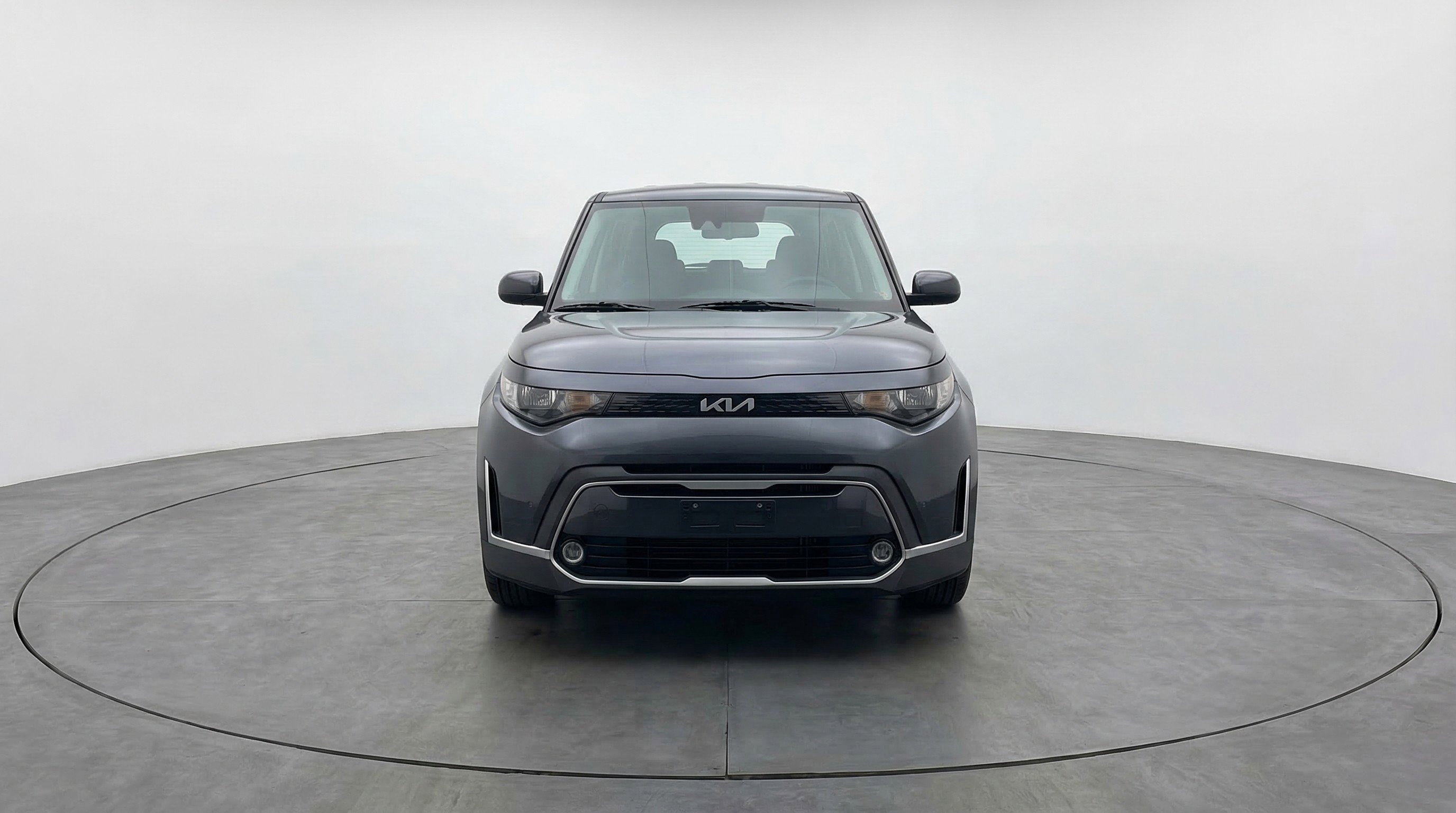 Used 2025 Kia Soul LX w/ LX Technology Package image 2