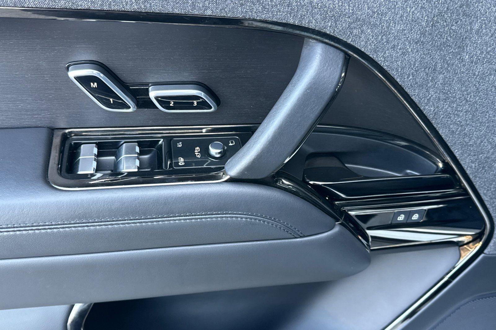 Certified 2023 Land Rover Range Rover Sport SE image 10