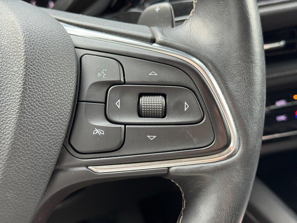 Used 2023 Buick Envision Essence FWD image 21