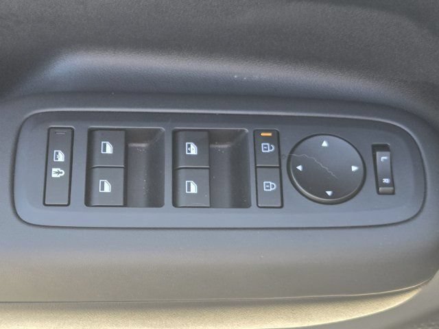 Used 2026 Hyundai Santa Fe SE FWD image 23