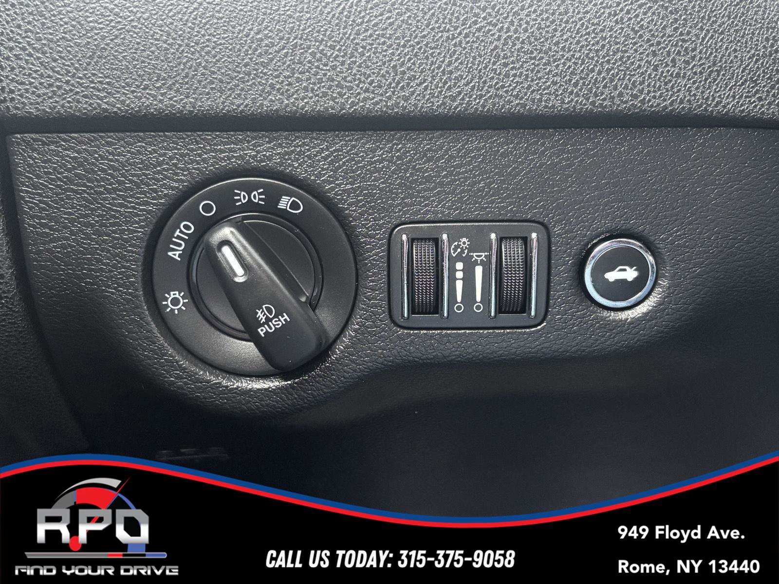 Used 2022 Dodge Charger GT image 26