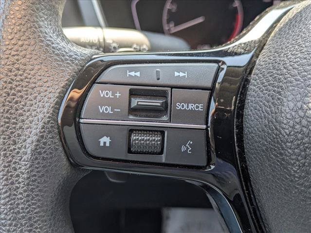 Used 2023 Honda Pilot LX image 11