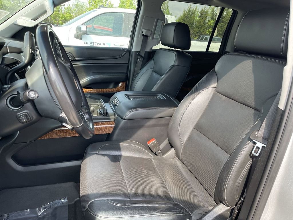 Used 2020 Chevrolet Suburban Premier image 8