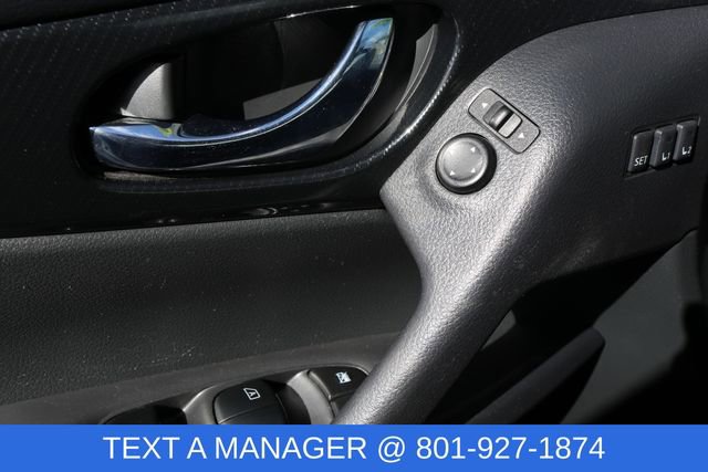 Used 2020 Nissan Rogue SL image 19