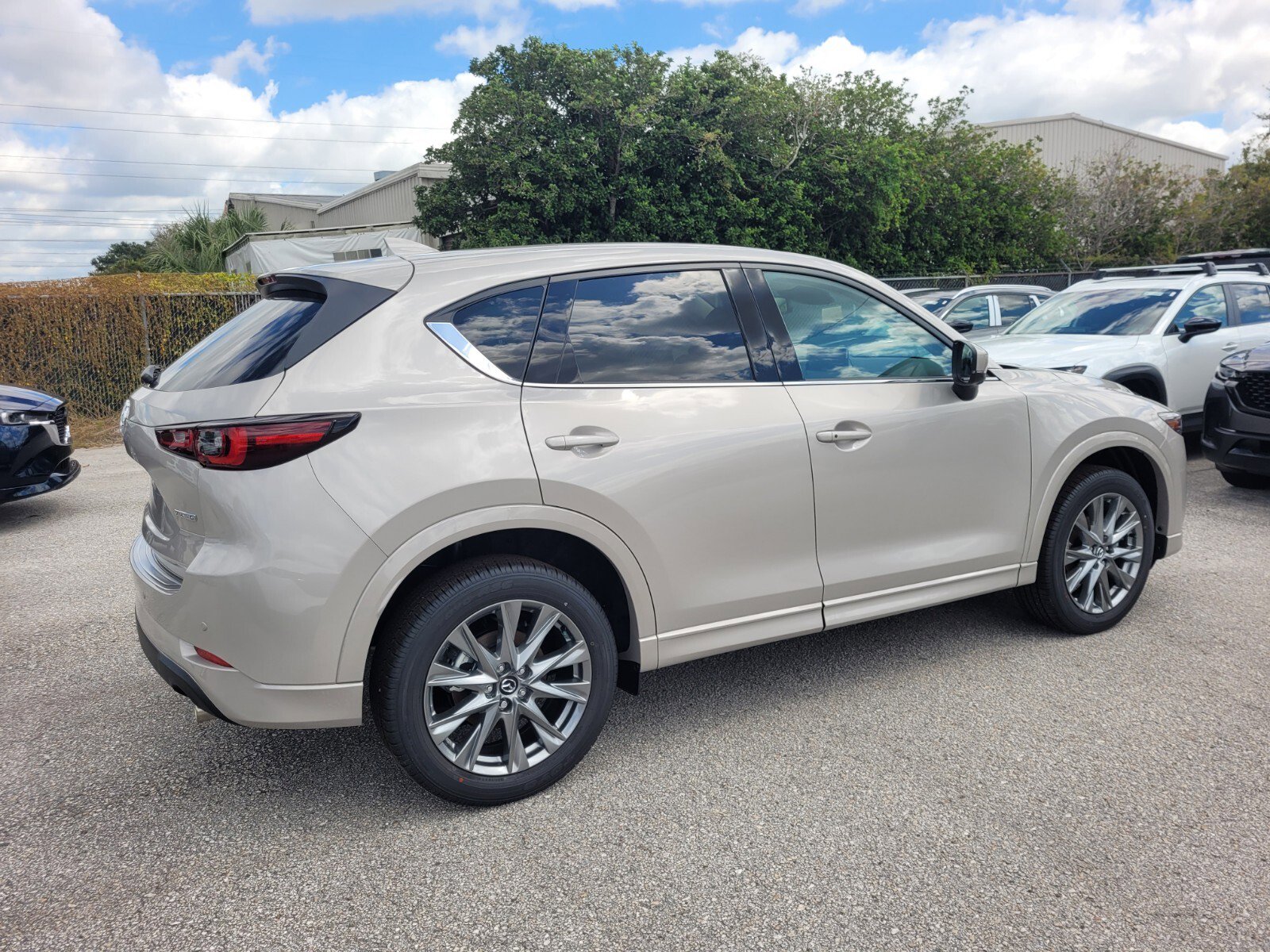 New 2025 MAZDA CX-5 AWD 2.5 S w/ Premium Plus Pkg image 14