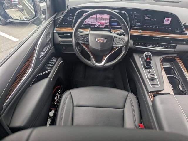 Used 2021 Cadillac Escalade Luxury image 14