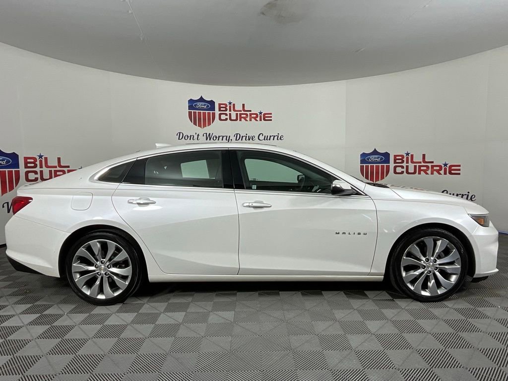 Used 2018 Chevrolet Malibu Premier w/ Premier Sun and Wheel Package FWD image 2