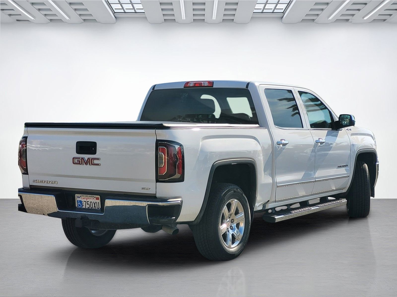 Used 2018 GMC Sierra 1500 SLT image 11