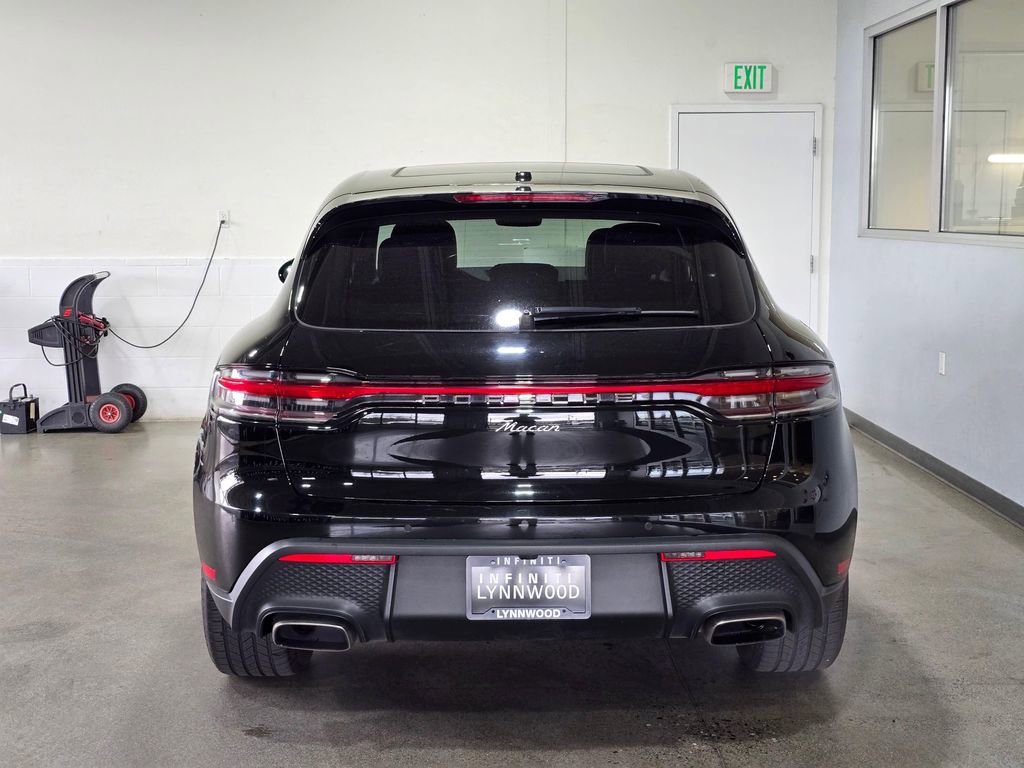 Used 2024 Porsche Macan image 5