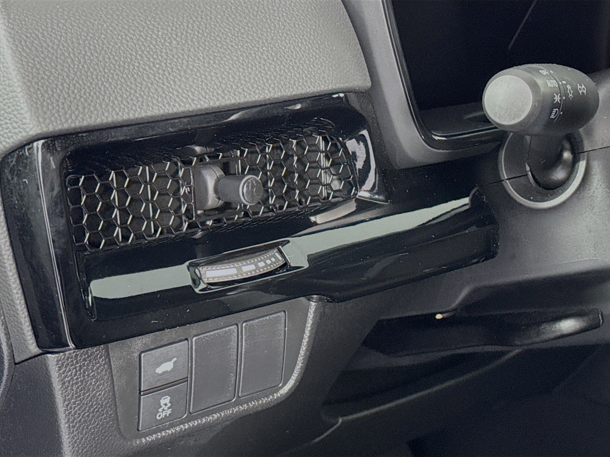 Certified 2025 Honda CR-V Sport Touring image 10