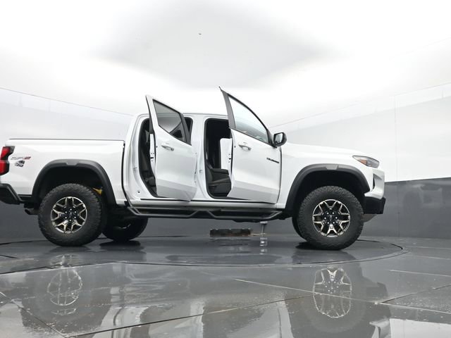 Used 2023 Chevrolet Colorado ZR2 image 31