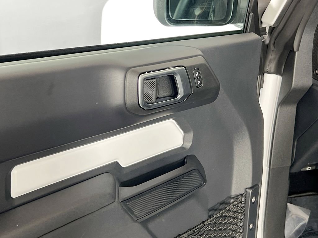 New 2025 Ford Bronco Badlands image 11