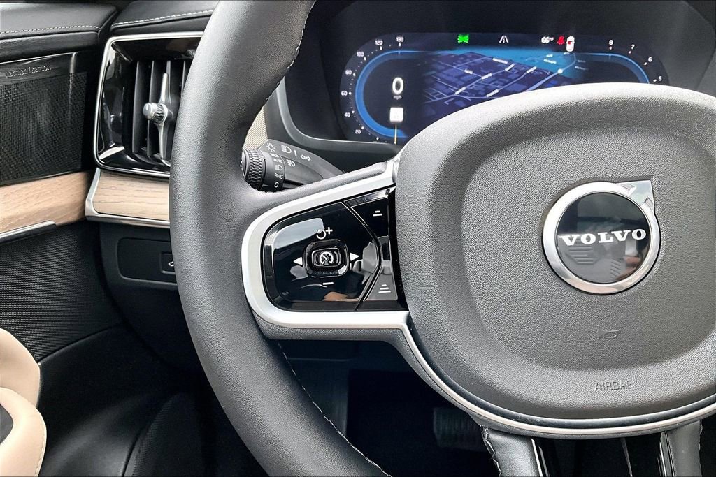 Certified 2025 Volvo XC90 B6 Plus image 11