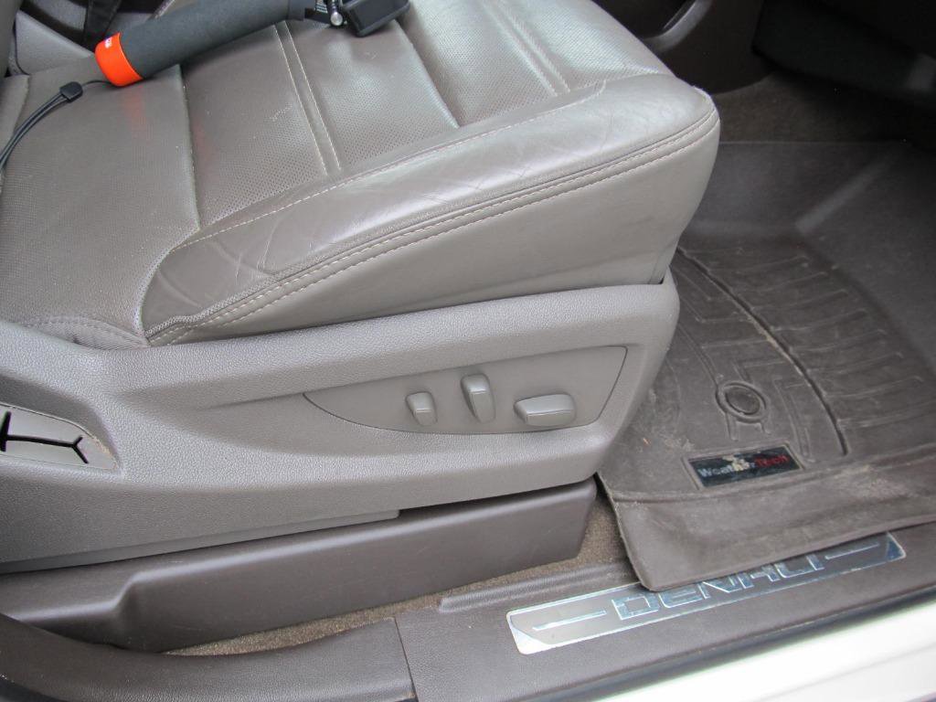 Used 2015 GMC Yukon XL Denali w/ Open Road Package image 47