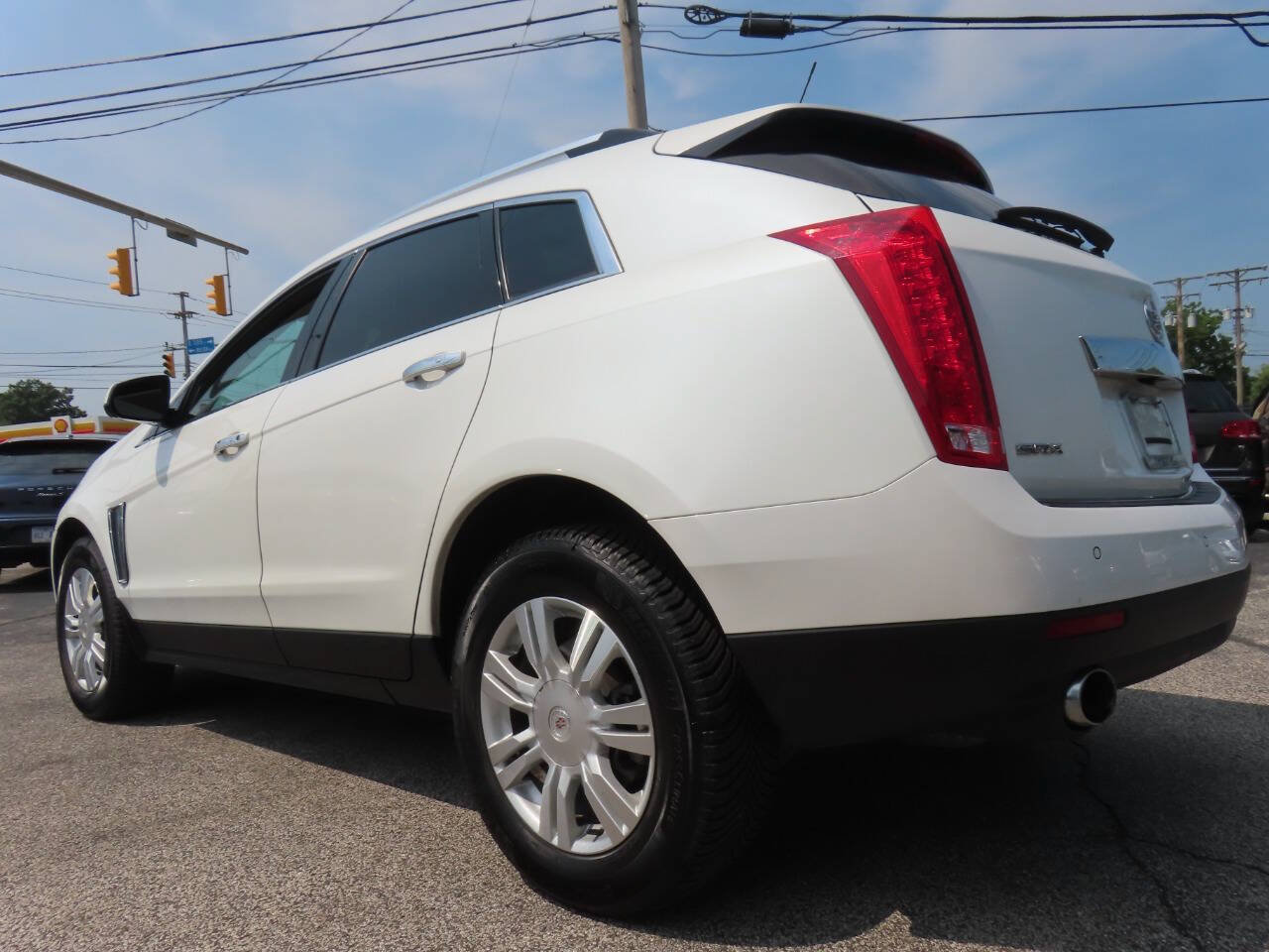 Used 2016 Cadillac SRX Luxury w/ Driver Awareness Package FWD image 27